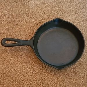 Lodge Vintage Cast Iron Skillet, 6 inch (#3)